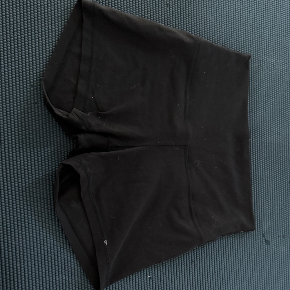 Lululemon Align Shorts 4” inseam, size 6